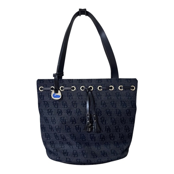 *New* Dooney & Bourke Monogram Tote Bag and wallet set
Color black /gray - Picture 1 of 16
